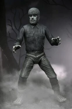 NECA Universal Monsters Ultimate The Wolf Man (Black & White) Figure 27 NECA Universal Monsters Ultimate The Wolf Man (Black & White) Figure -Children Toy Model 2c752039 8809 4cb4 9041 7d9132efefba