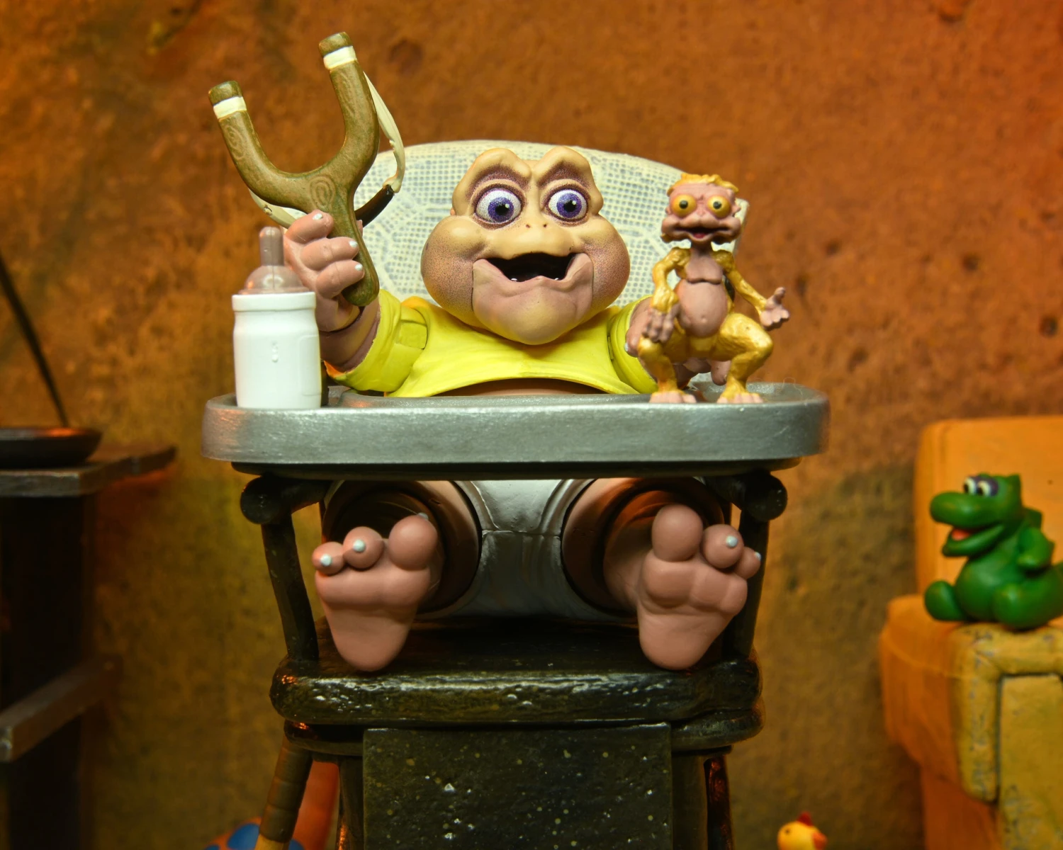 NECA 7” Scale Action Figure – Ultimate Baby Sinclair 4 NECA 7” Scale Action Figure – Ultimate Baby Sinclair - Image 2