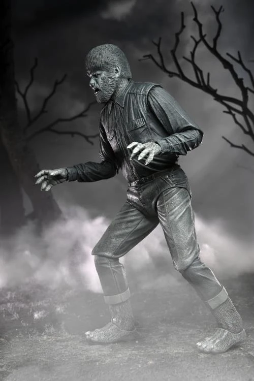 NECA Universal Monsters Ultimate The Wolf Man (Black & White) Figure 7 NECA Universal Monsters Ultimate The Wolf Man (Black & White) Figure - Image 5