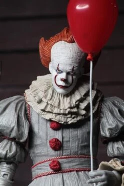 NECA IT (2017) Ultimate Pennywise Figure -Children Toy Model 9e16f5eb bd55 4286 ba56 2967b80f9aeb