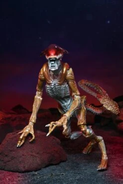 7″ NECA Scale Action Figure – Kenner Tribute Ultimate Panther Alien -Children Toy Model Panther5 scaled 1