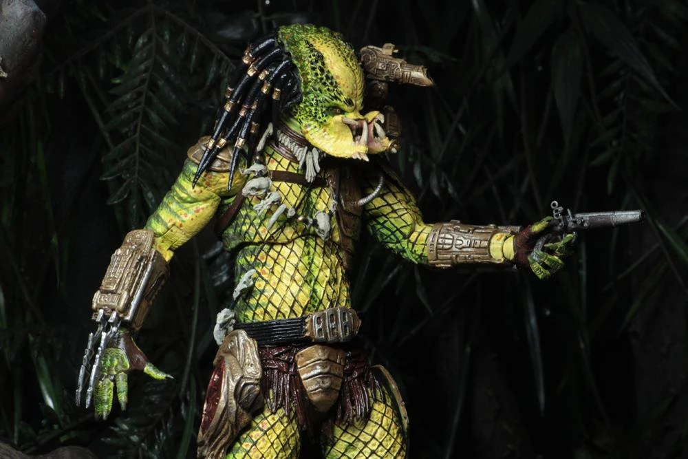 NECA Predator Ultimate Elder Predator (The Golden Angel) Figure 10 NECA Predator Ultimate Elder Predator (The Golden Angel) Figure - Image 8