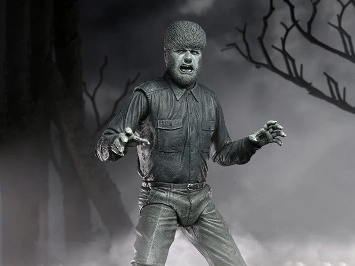 NECA Universal Monsters Ultimate The Wolf Man (Black & White) Figure 4 NECA Universal Monsters Ultimate The Wolf Man (Black & White) Figure - Image 2
